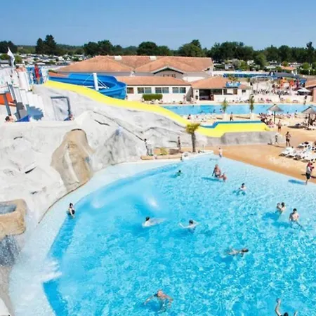 Chez Lulu A Κάμπινγκ