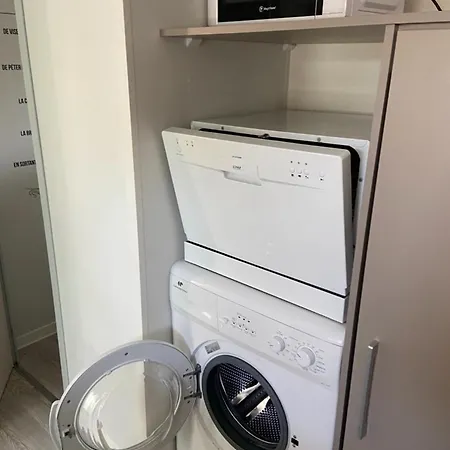 Chez Lulu A * لو ماثيز